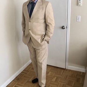 Banana Republic Men Suit Beige/Ivory size 46L